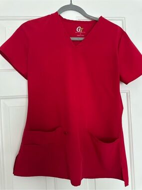 GT Performance Women’s Red V-Neck Scrub Top